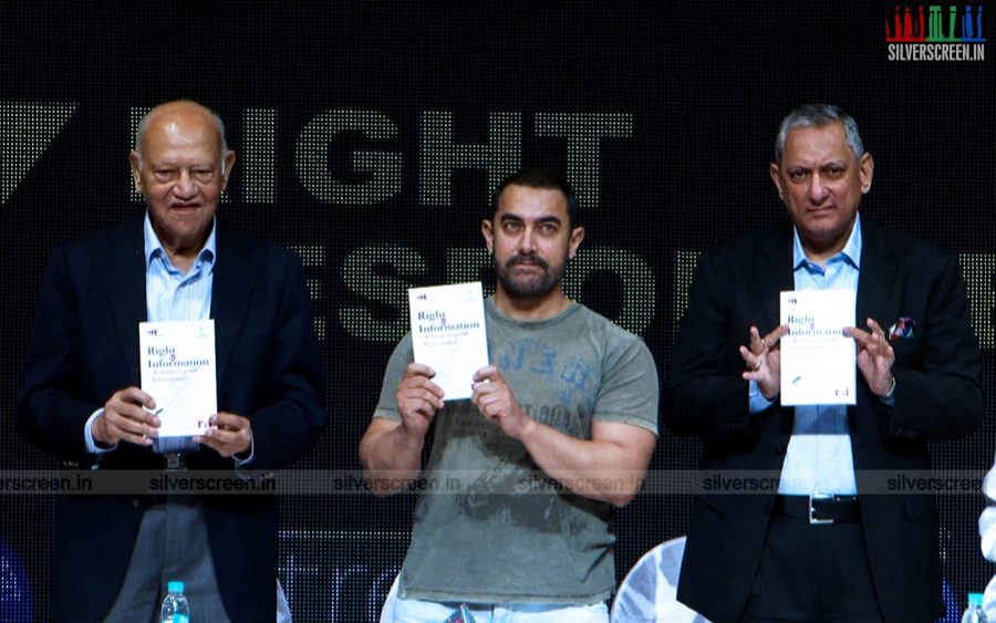 Aamir Khan Joins YGF 2015 Against Corruption Photos