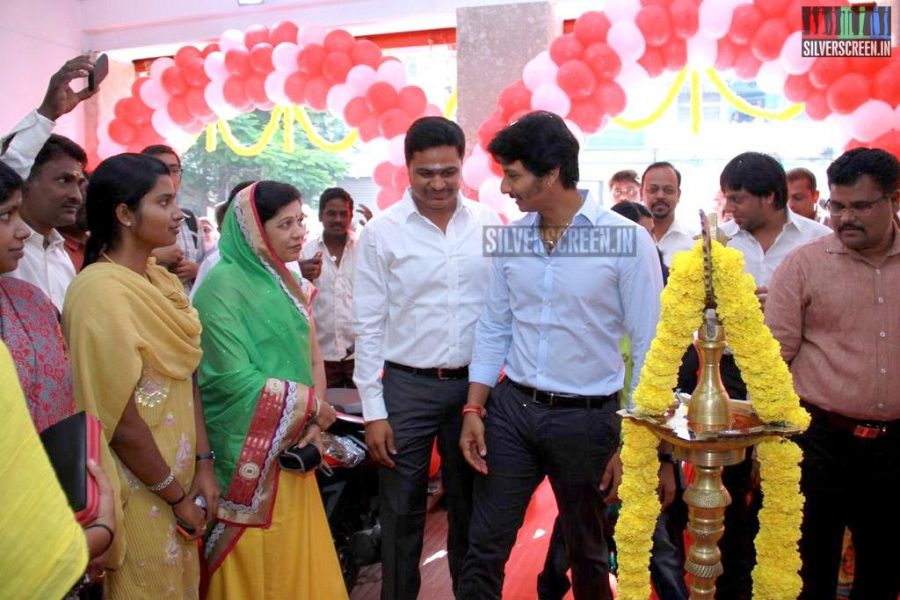 Actor Jiiva Launches Honda Showroom Photos