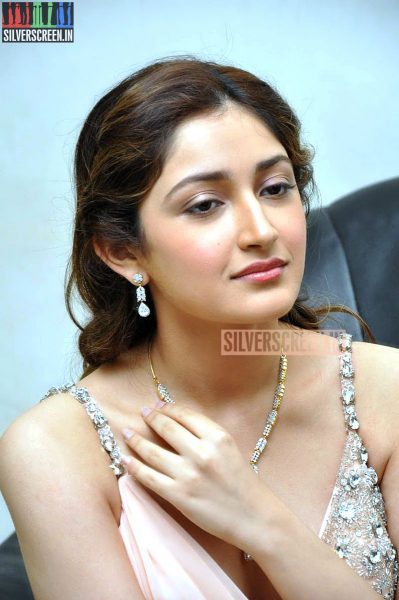 Actress Sayesha Saigal Photos