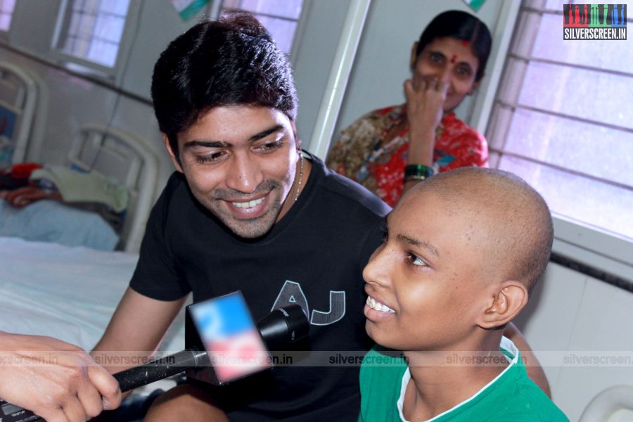 Allari Naresh at MNJ Cancer Hospital Photos