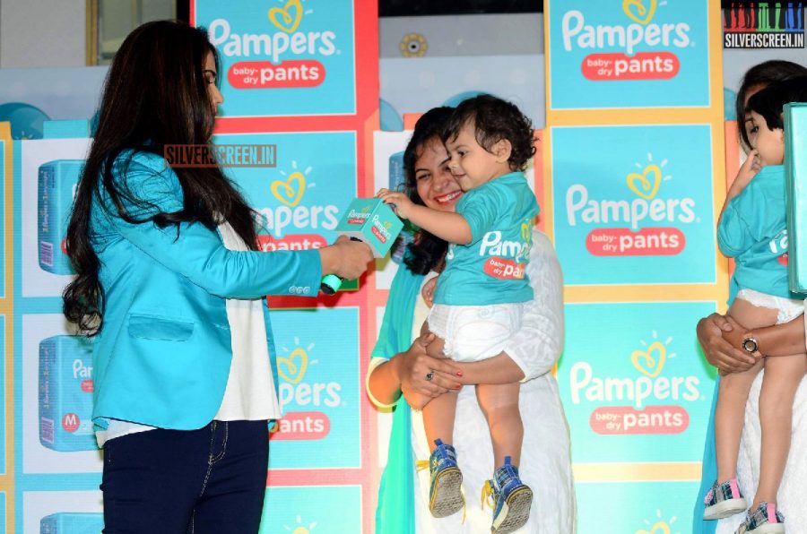 Genelia D'Souza Launches Pampers Baby Dry Pants