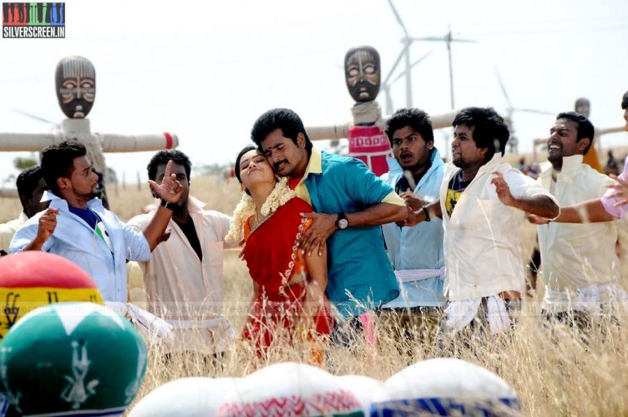 Kakki Sattai Movie Stills