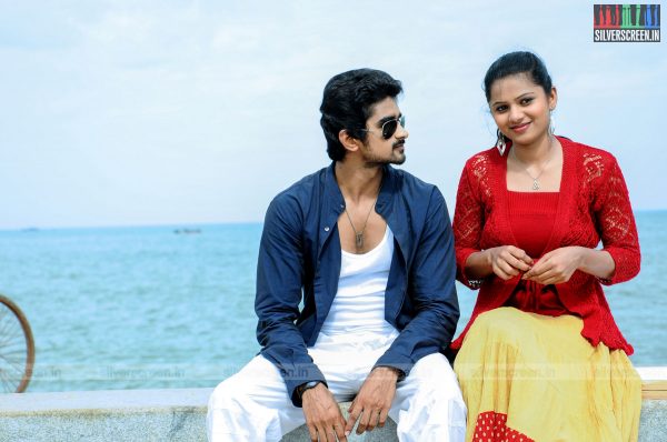 Patra Movie Stills – Silverscreen India