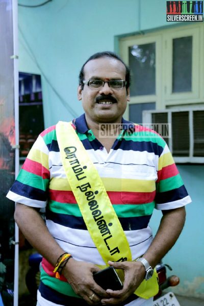 Director A Venkatesh at Romba Nallavan Da Nee Press Meet Photos