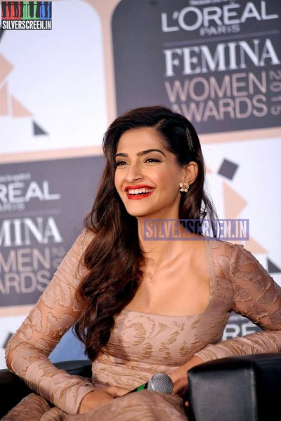 Sonam Kapoor at Loreal Launch Event Photos