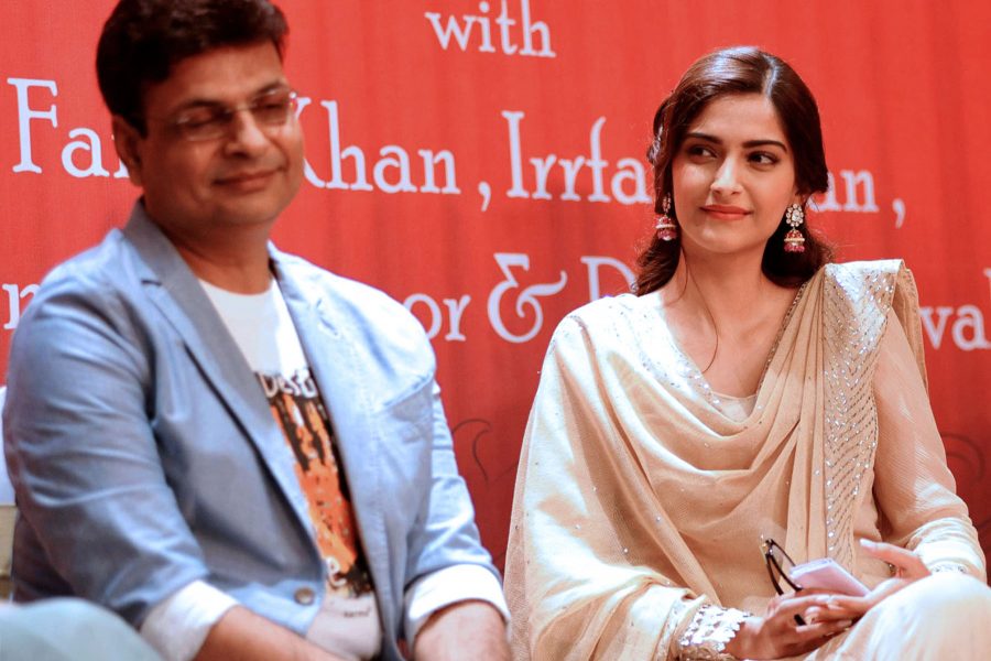 Actress Sonam Kapoor at Irshad Kamil's Ek Maheena Nazmon Ka Book Launch