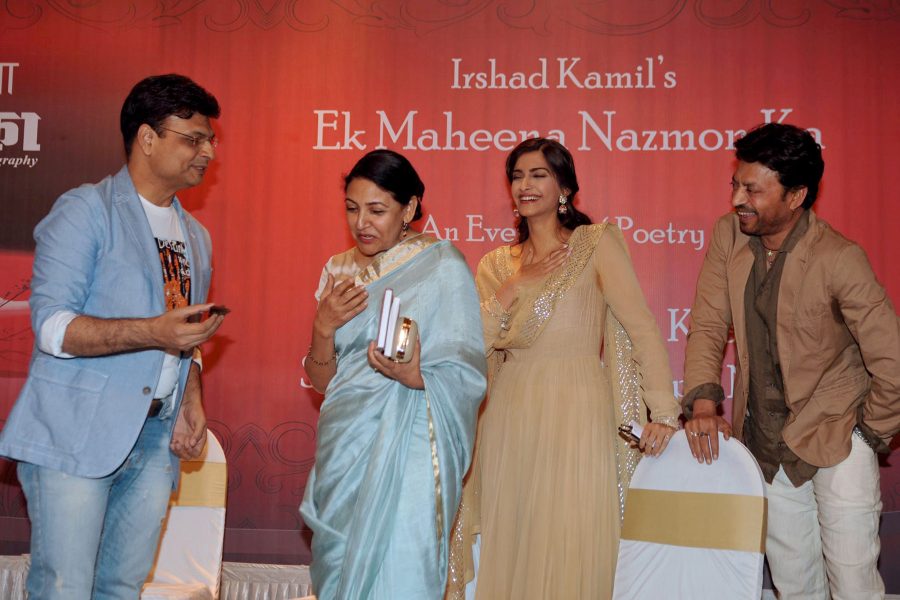 Actress Sonam Kapoor at Irshad Kamil's Ek Maheena Nazmon Ka Book Launch