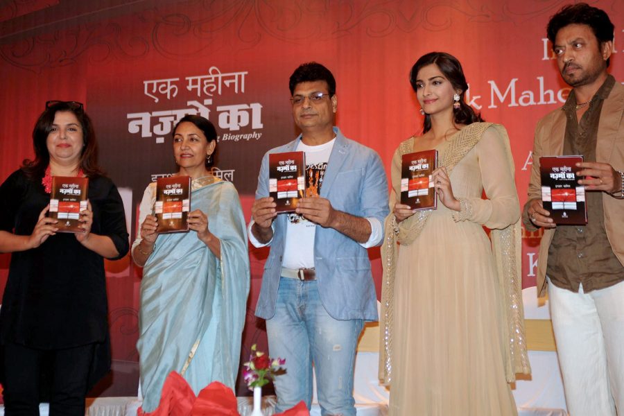 Actress Sonam Kapoor at Irshad Kamil's Ek Maheena Nazmon Ka Book Launch