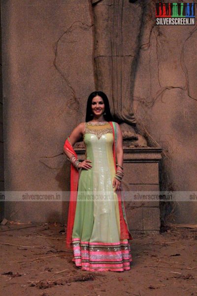 Sunny Leone at Leela Movie Shooting Spot Photos