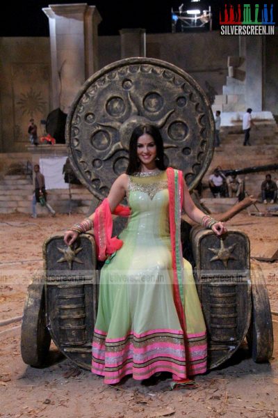 Sunny Leone at Leela Movie Shooting Spot Photos