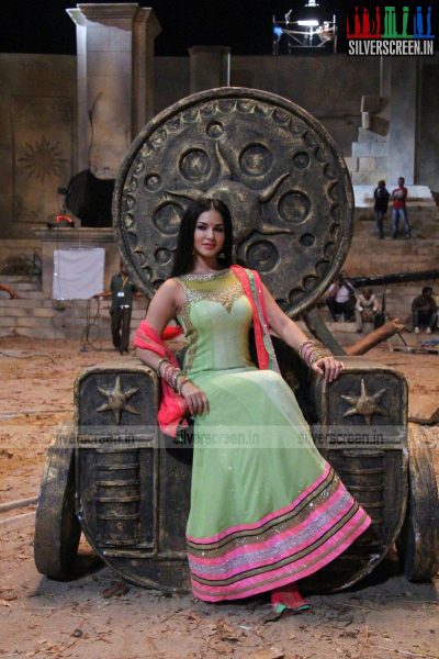 Sunny Leone at Leela Movie Shooting Spot Photos