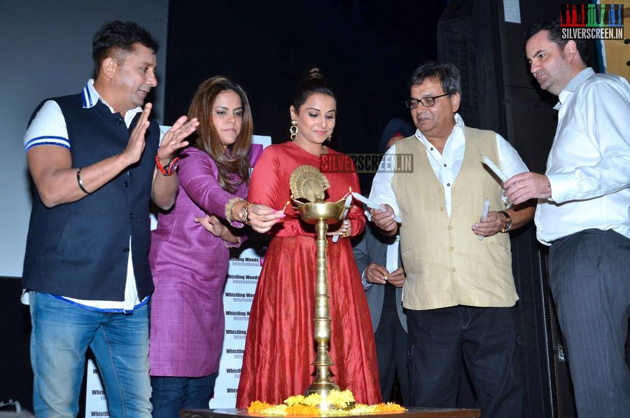 vidya-balan-launches-whistling-woods-photos-055.jpg