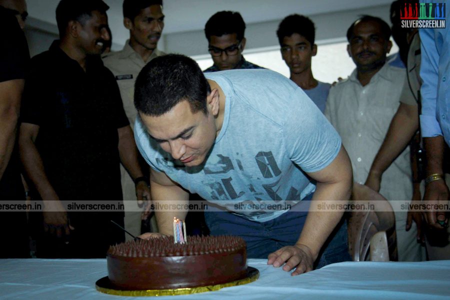 Aamir Khan's 50th Birthday Celebrations Photos