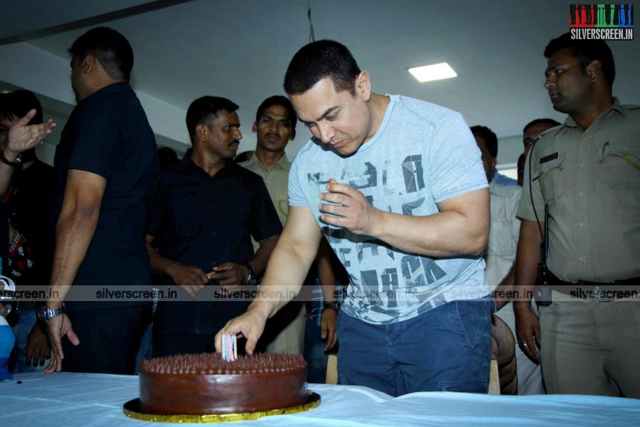 Aamir Khan's 50th Birthday Celebrations Photos