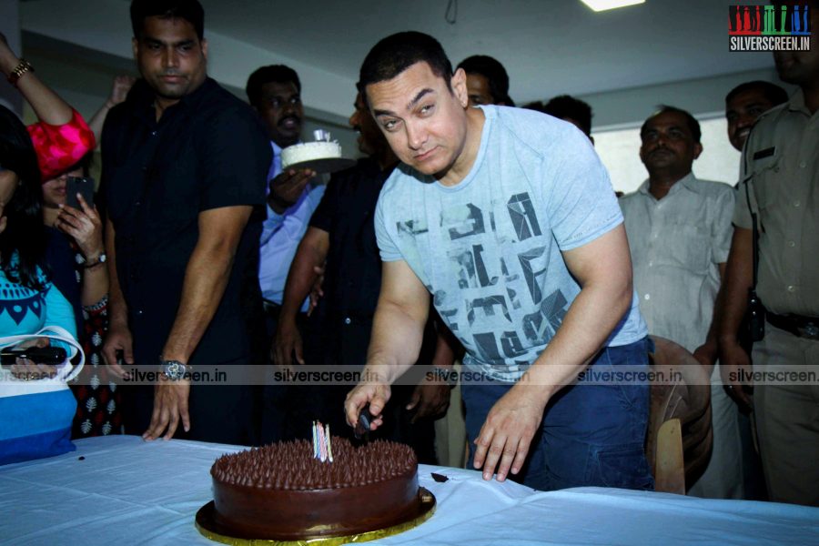 Aamir Khan's 50th Birthday Celebrations Photos