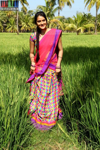 Actress Sruthi Varma Photos
