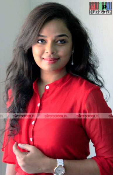 Actress Sundari Divya Photos