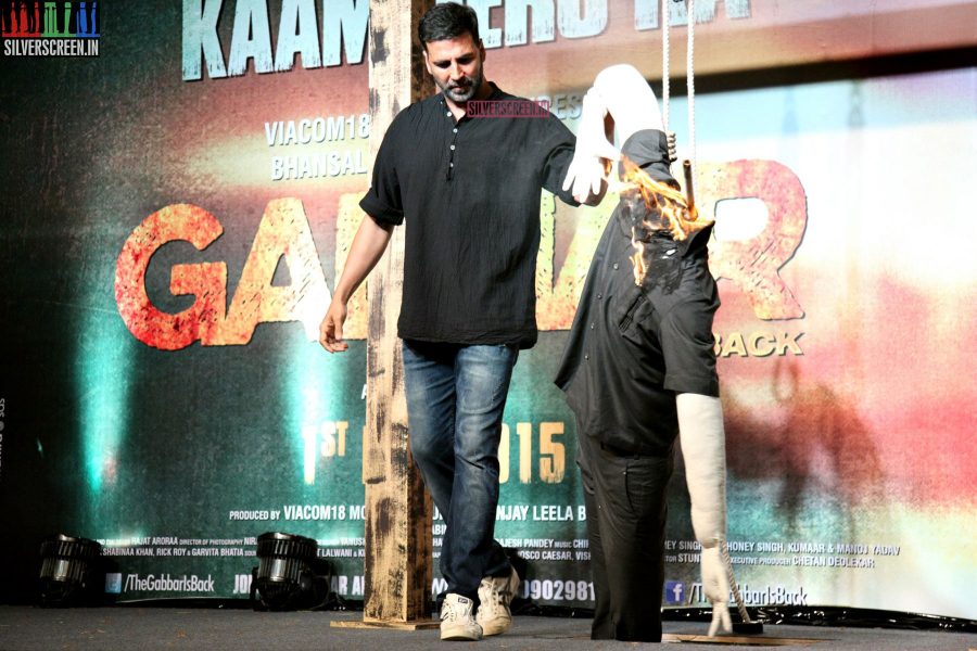 Akshay Kumar and Shruti Haasan at Gabbar Promotion