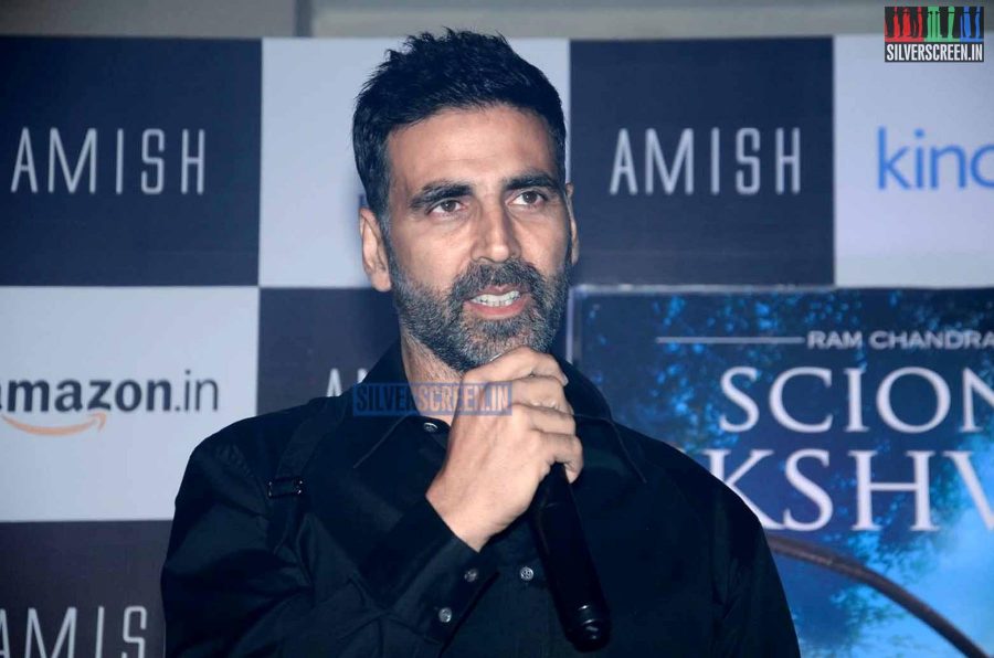 Akshay Kumar Releases Amish Tripathi's book Scion of Ikshkavu.