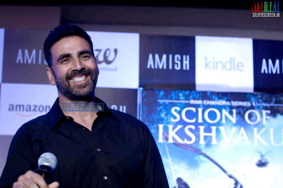 Akshay Kumar Releases Amish Tripathi's book Scion of Ikshkavu.