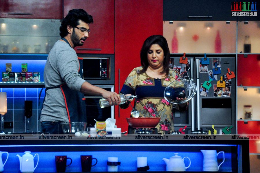 Arjun Kapoor on the sets of Farah Ki Daawat