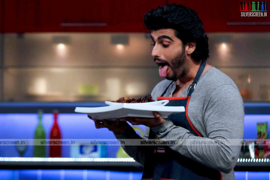 Arjun Kapoor on the sets of Farah Ki Daawat