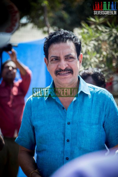 Actor Nizhalgal Ravi at Engalukku Veru Kilaigal Kidaiyathu Movie Launch