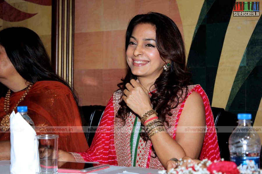 juhi-chawla-inaugurates-dialysis-centre-photos-015.jpg