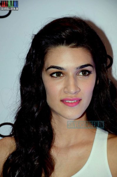 Kriti Sanon at Aldo Showroom Photos