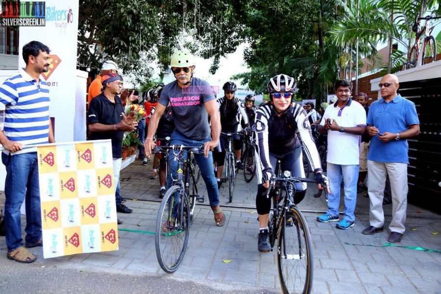milind-soman-at-the-launch-of-g3-womens-cycling-group-photos-043.jpg