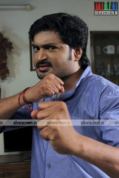 Mirchi Senthil in Romba Nallavan Da Nee Movie Stills