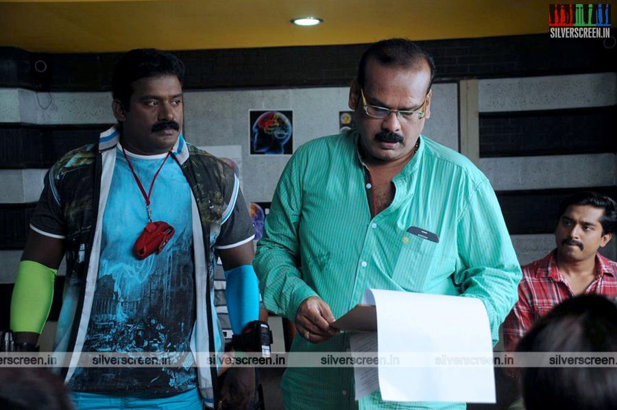 Director A Venkatesh in Romba Nallavan Da Nee Movie Stills