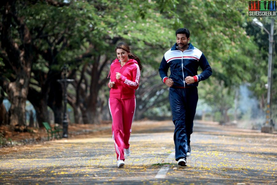 Hansika Motwani and Jayam Ravi in Romeo Juliet Movie Stills