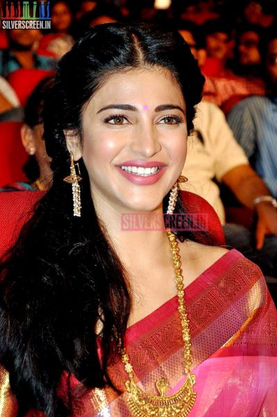 Shruti Haasan at Uttama Villain Telugu Audio Launch