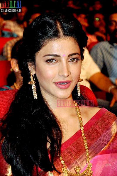 Shruti Haasan at Uttama Villain Telugu Audio Launch