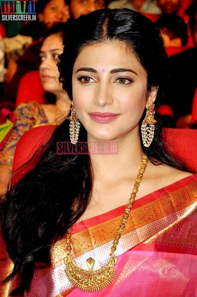 Shruti Haasan at Uttama Villain Telugu Audio Launch