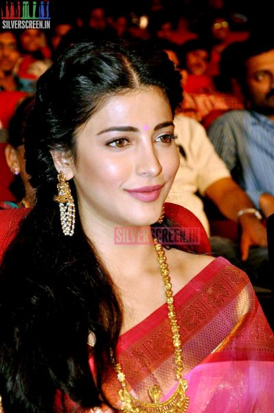 Shruti Haasan at Uttama Villain Telugu Audio Launch