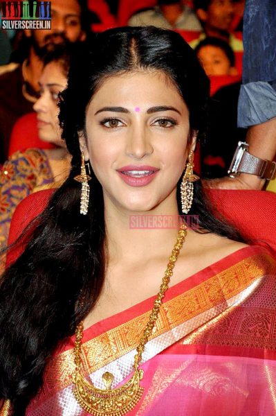 Shruti Haasan at Uttama Villain Telugu Audio Launch