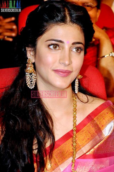 Shruti Haasan at Uttama Villain Telugu Audio Launch