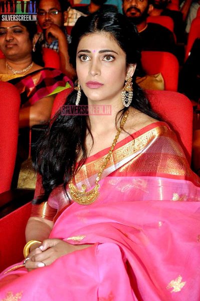 Shruti Haasan at Uttama Villain Telugu Audio Launch