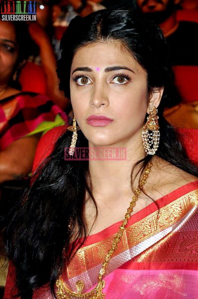 Shruti Haasan at Uttama Villain Telugu Audio Launch