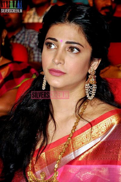 Shruti Haasan at Uttama Villain Telugu Audio Launch