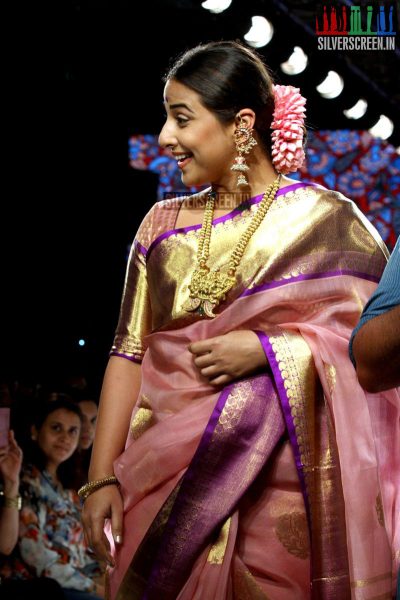 Vidya Balan at Lakeme Fashion Week Summer 2015 for Gaurang