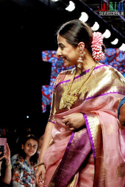 Vidya Balan at Lakeme Fashion Week Summer 2015 for Gaurang