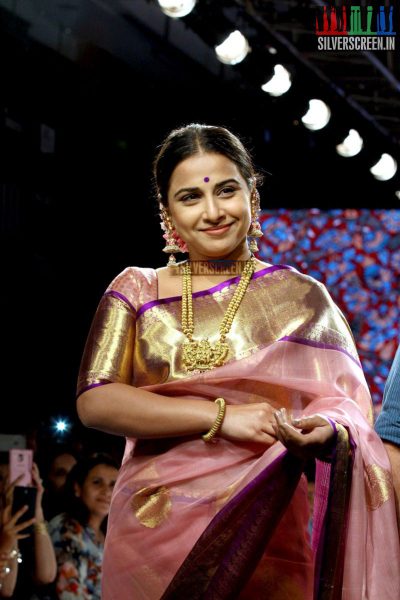 Vidya Balan at Lakeme Fashion Week Summer 2015 for Gaurang