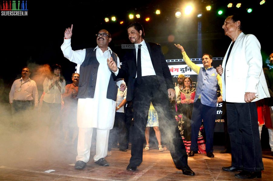 Shahrukh Khan at Dadasaheb Phalke Film Foundation Award