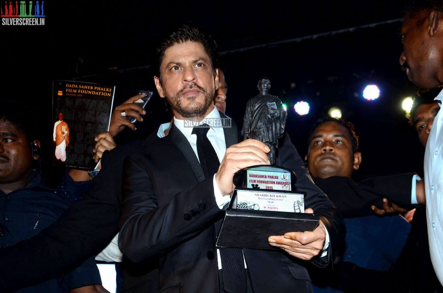 Shahrukh Khan at Dadasaheb Phalke Film Foundation Award