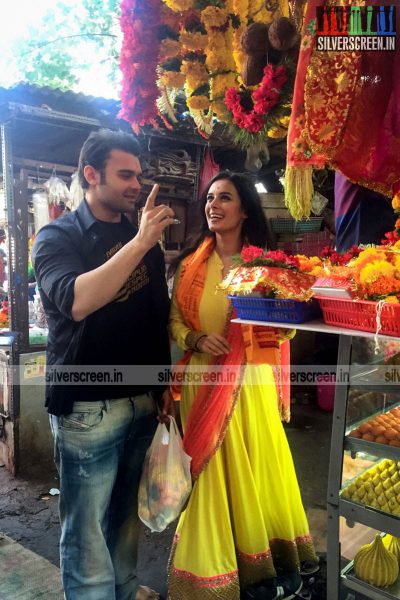 Evelyn Sharma Seeks Blessings for Ishqedarriyaan