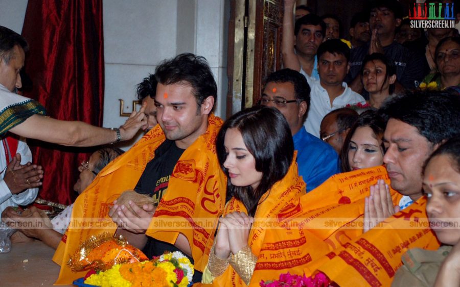 Evelyn Sharma Seeks Blessings for Ishqedarriyaan