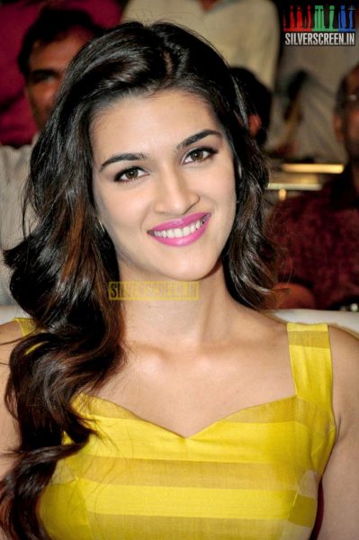 Kriti Sanon at Dochay Audio Launch Photos